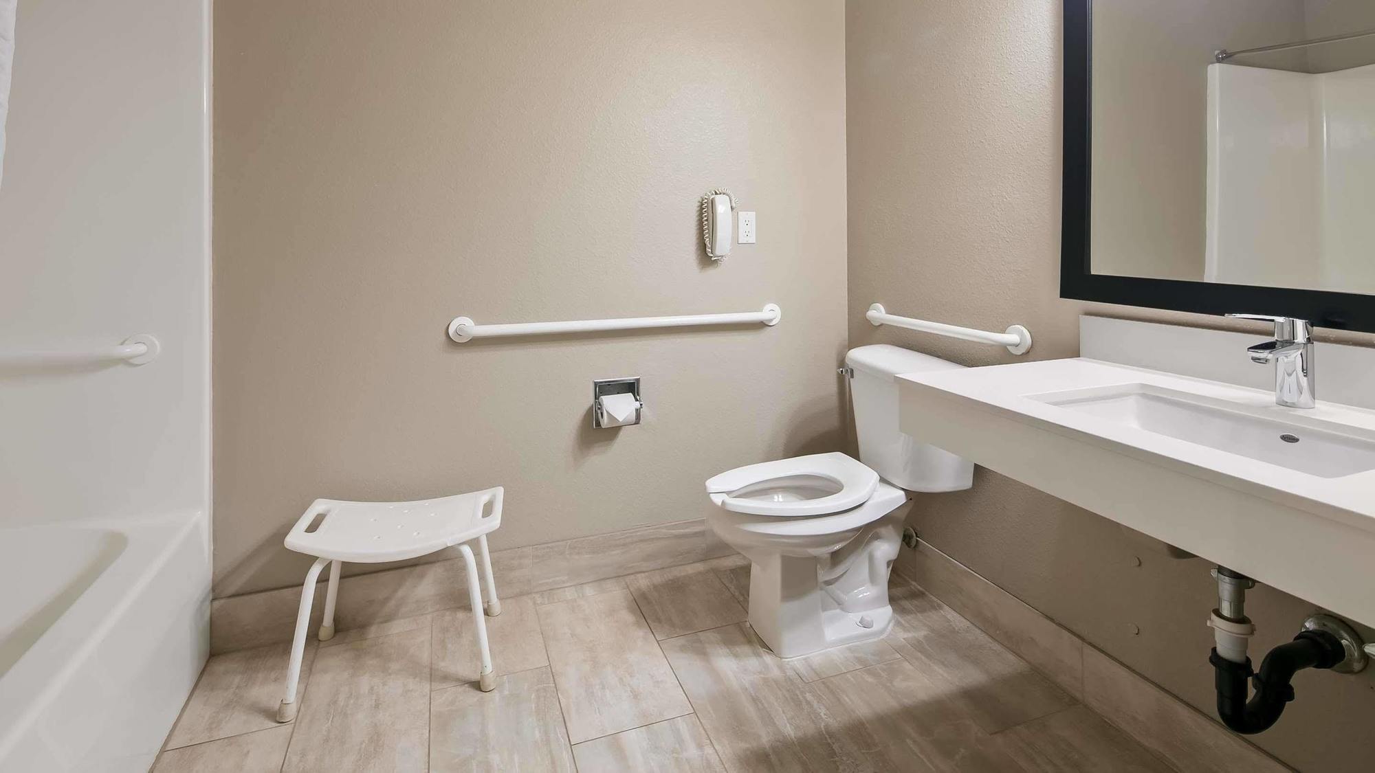 Western Hotel 3*